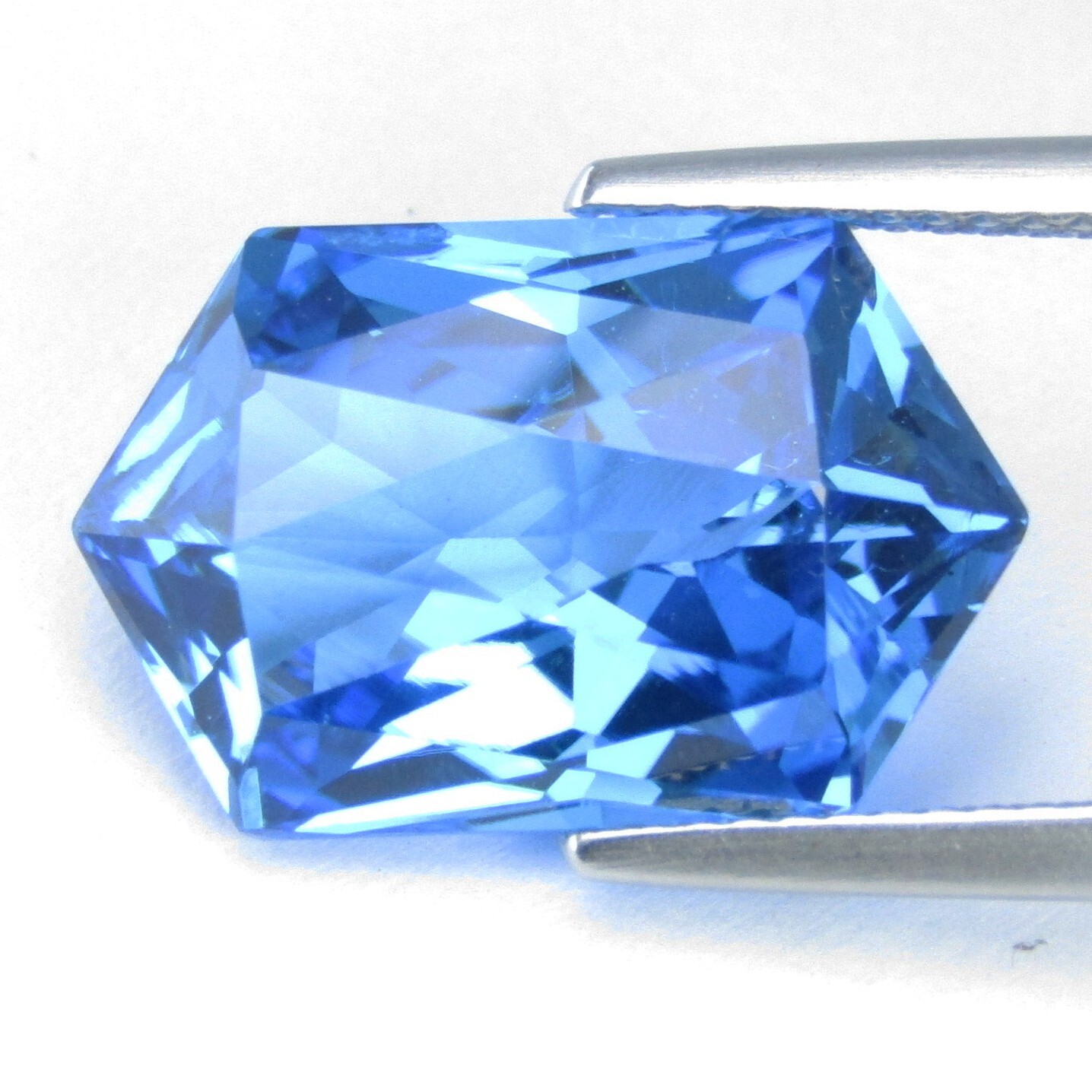 12.27Ct Glorious Natural Swiss Blue Topaz Fancy Precision Cut Collection Gem