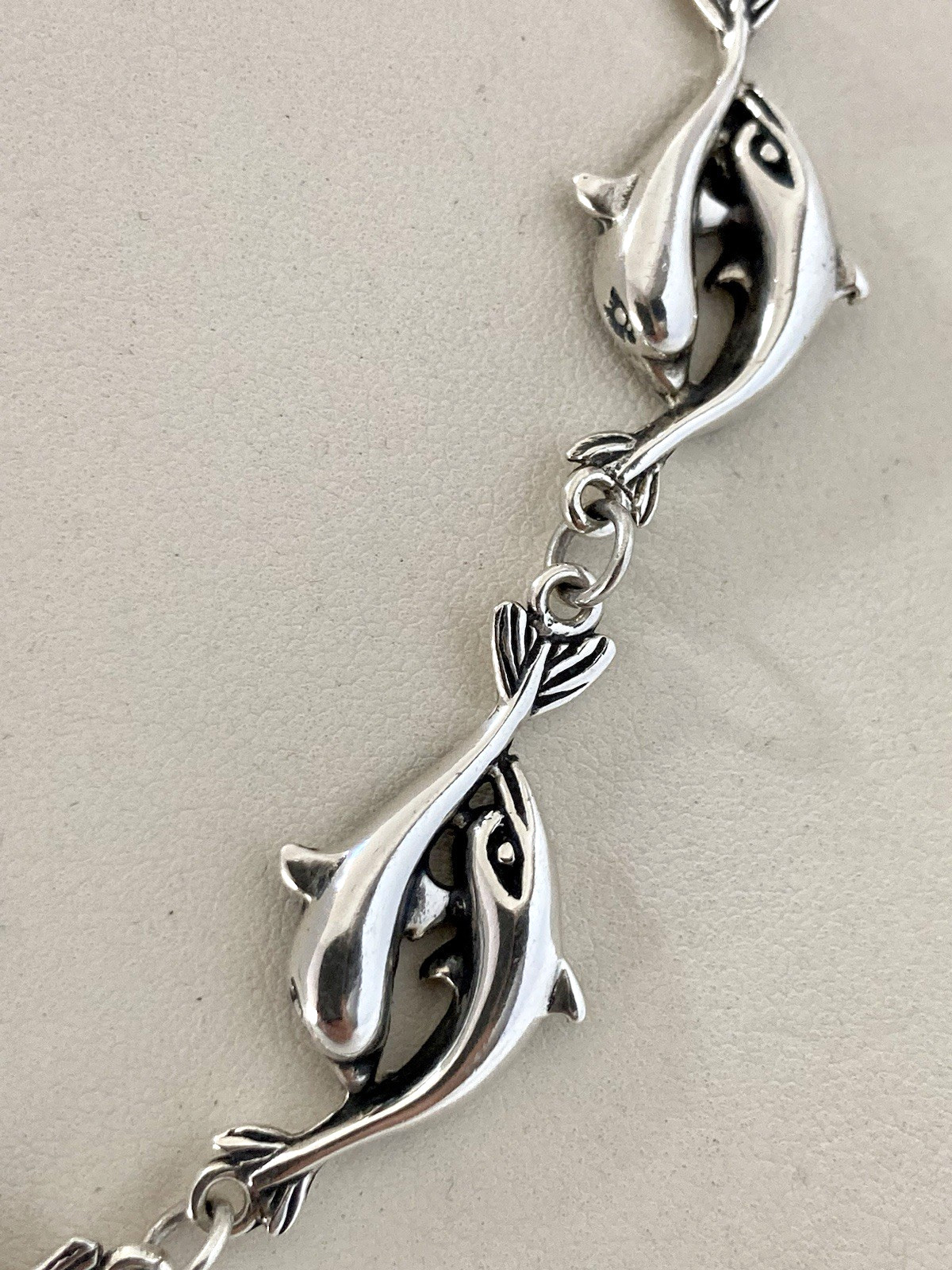 Sterling Silver Entwined Swimming Dolphin Necklace 17.5 Inches 32.6g