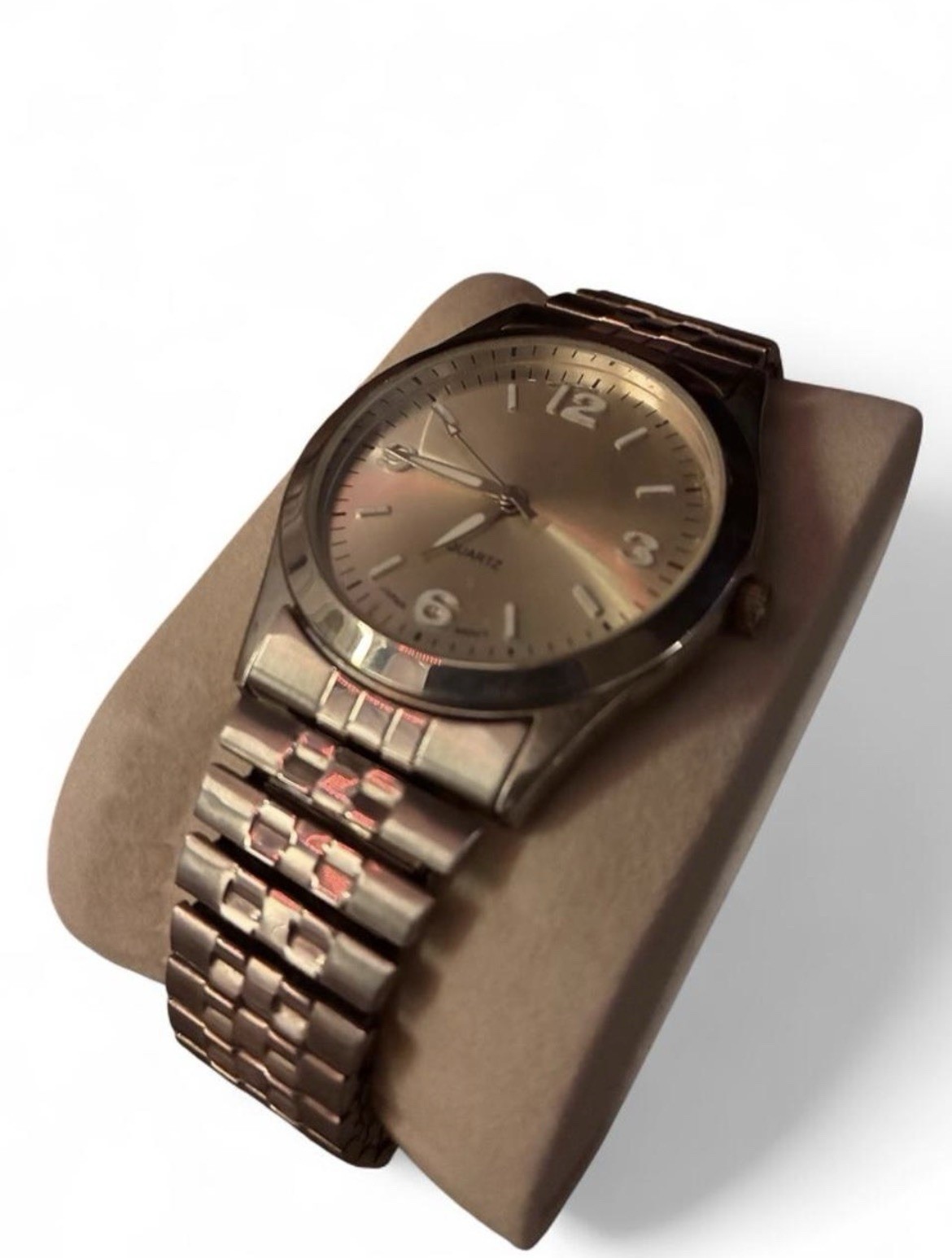 Quartz Analog Watch Silver Dial Arabic/Baton Indexes Metal Silver Bracelet