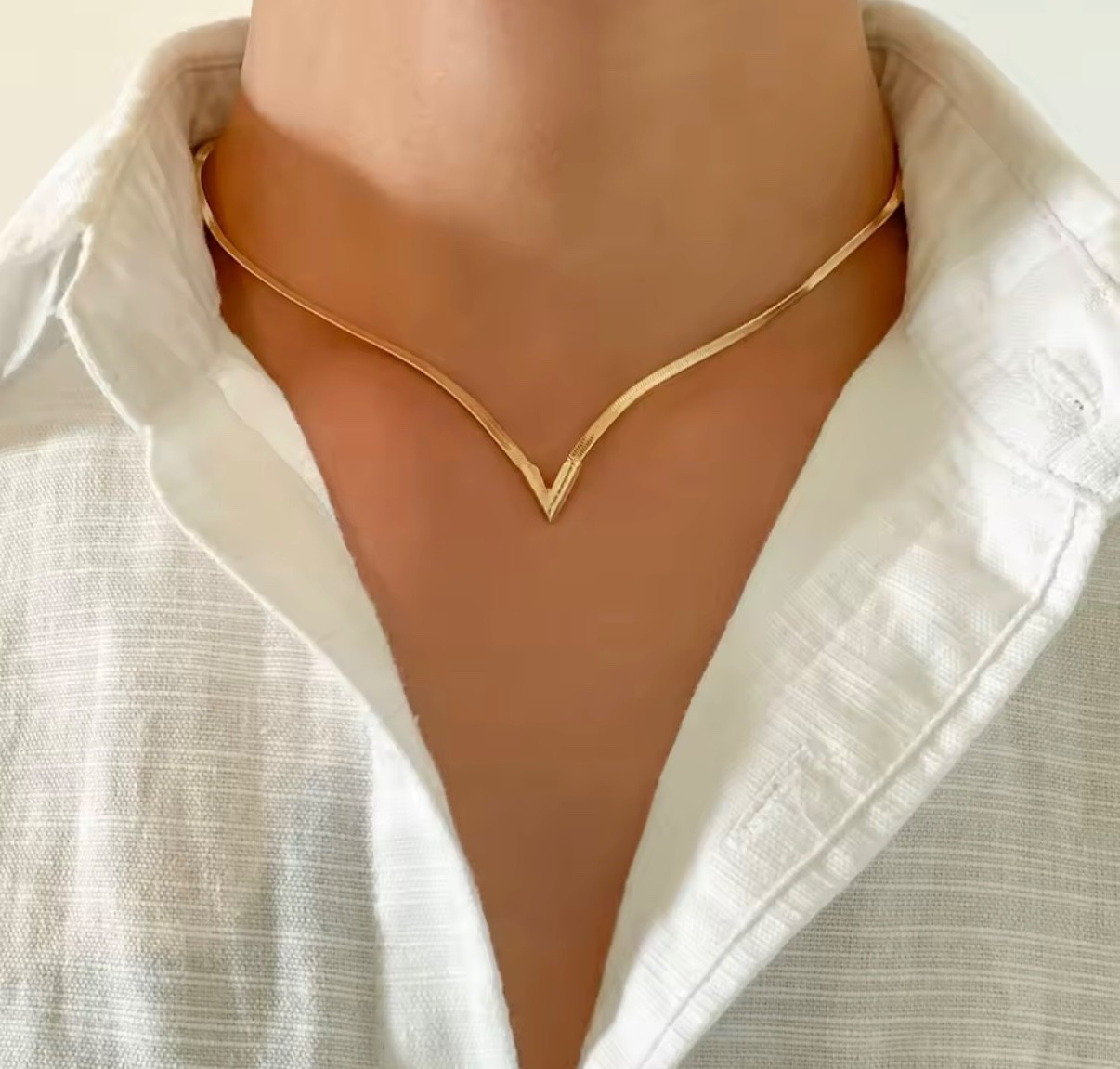 Men’s Vintage Snake Chain Choker Necklace V Pendant Punk Clavicle Jewel