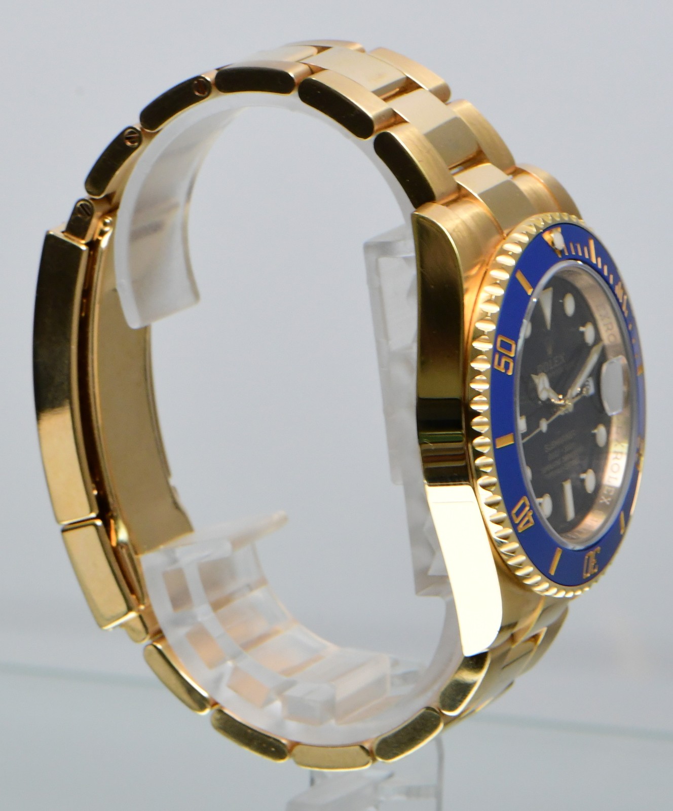 ROLEX 40mm Yellow Gold Submariner from 2019 Full Set