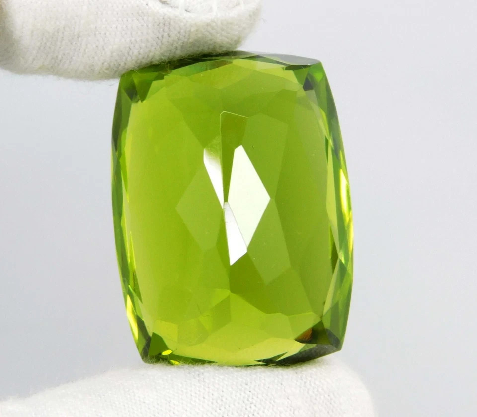 100 CT Certified Green Peridot Cushion Cut Flawless Certified Loose Gemstone