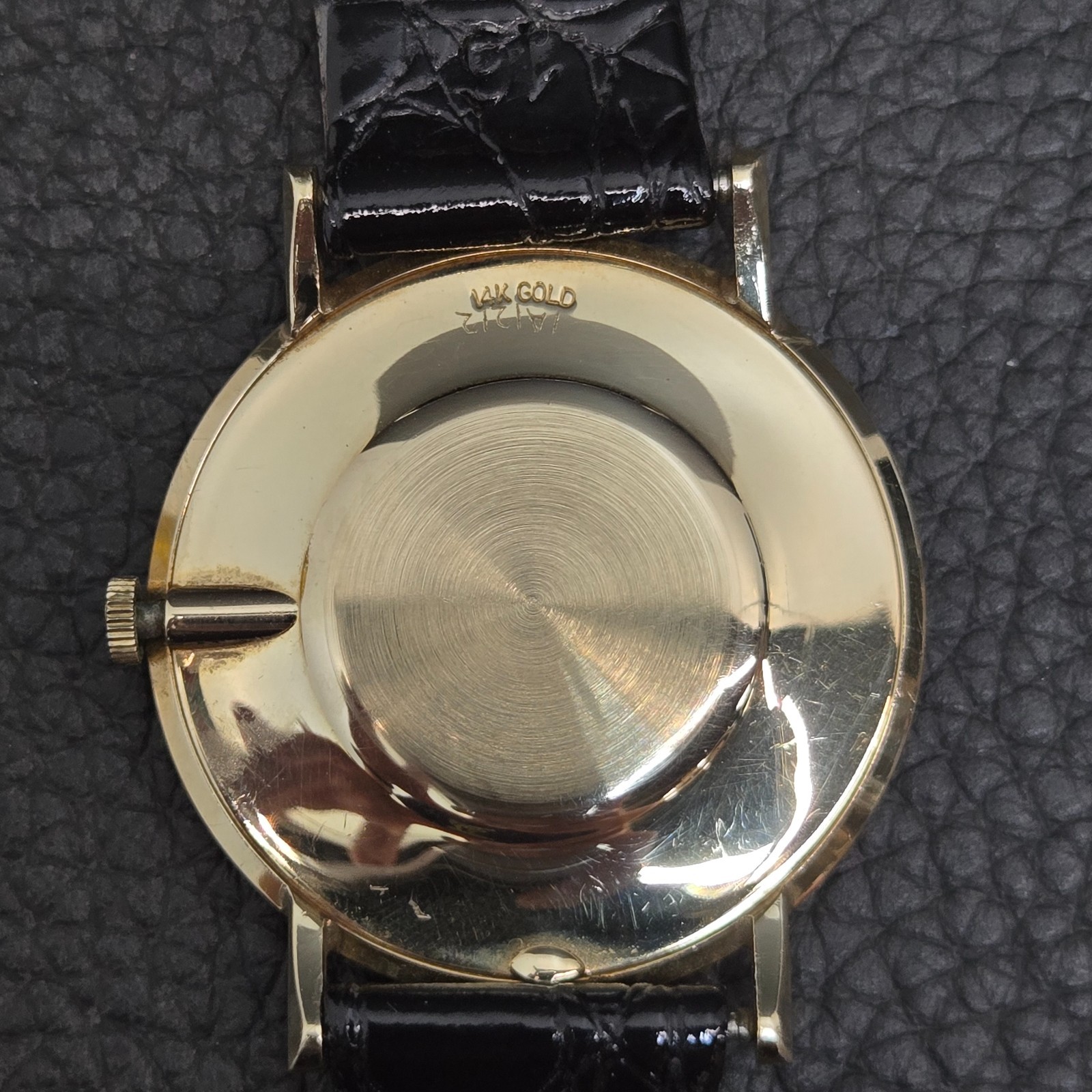 Omega Ultra Thin, 14K Gold Men’s Wrist Watch, 7.75″ Band, 32mm Case Manual Wind