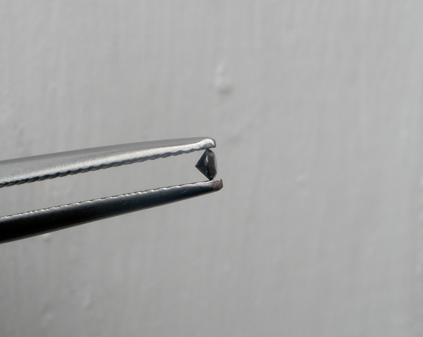 Natural Black diamond loose faceted round 1.5mm
