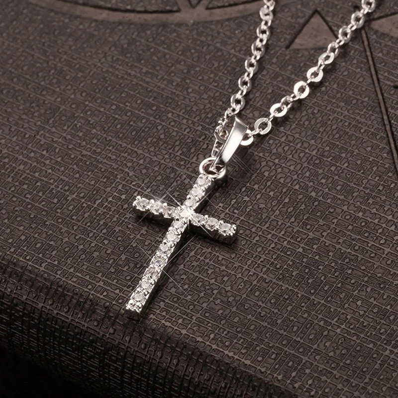 Punk Hip Hop Cross Pendant Clavicle Chain Crystal Jesus Cross Dangle Necklace Si