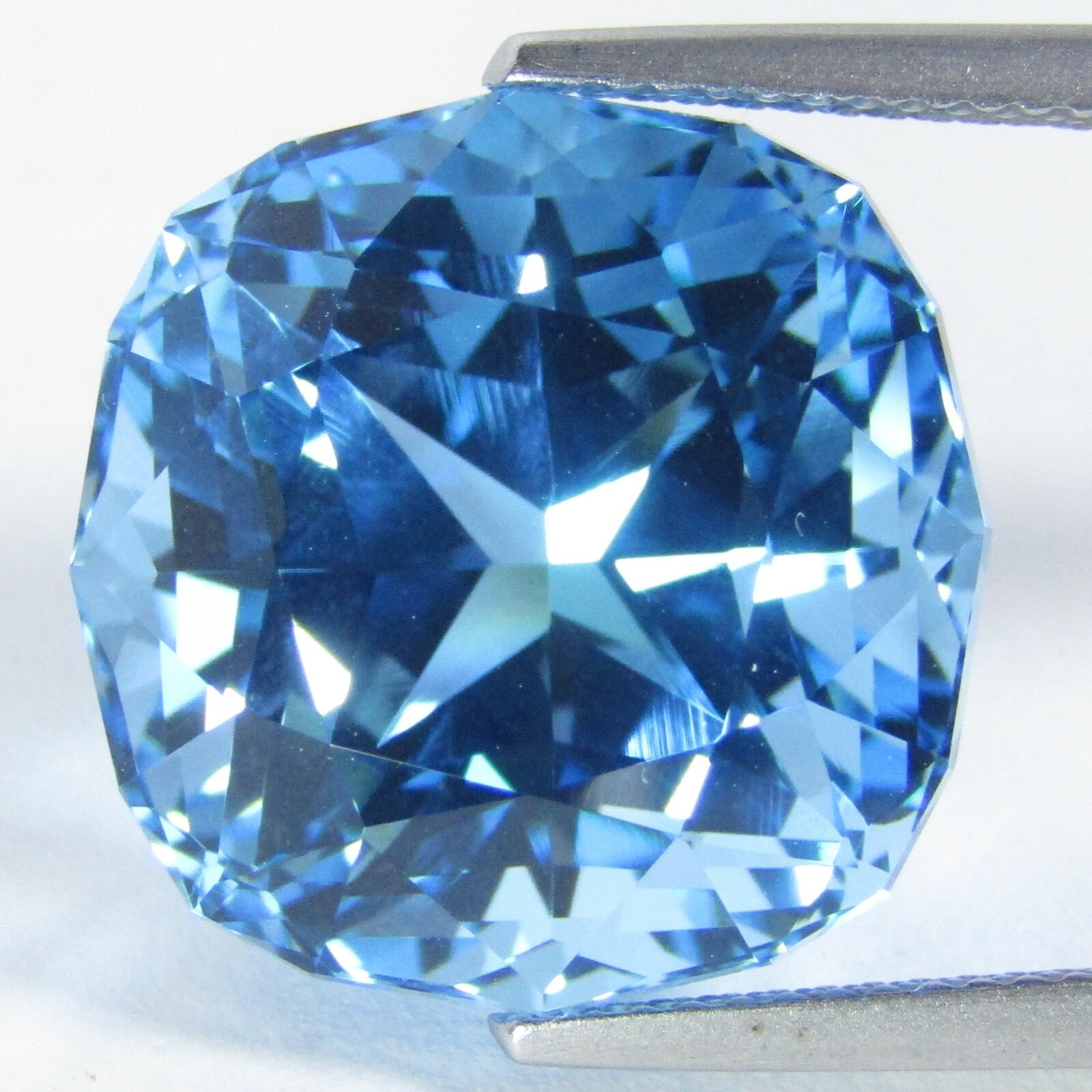 26.72Cts Fabulous Natural Swiss Blue Topaz 16.2mm Fancy Cushion Custom Gemstone