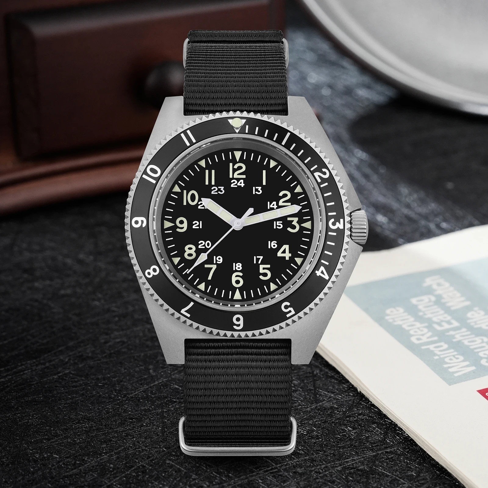New Watchdives WD1972 Quartz Watch VH31 Sweep Movement Sapphire 20Bar Waterproof