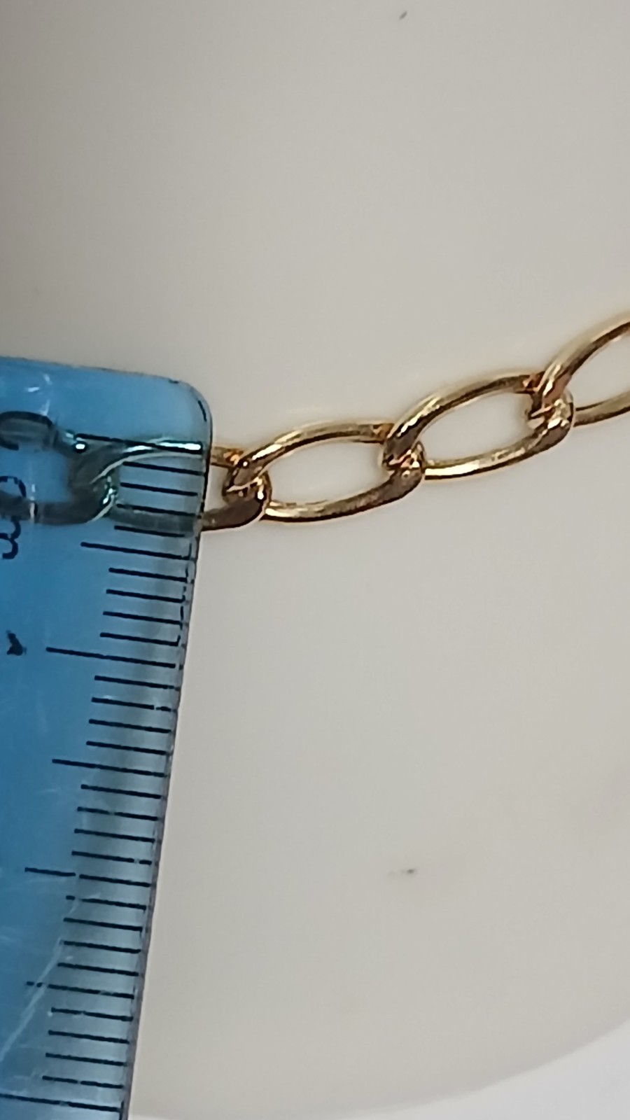 9ct Yellow Gold Bracelet.