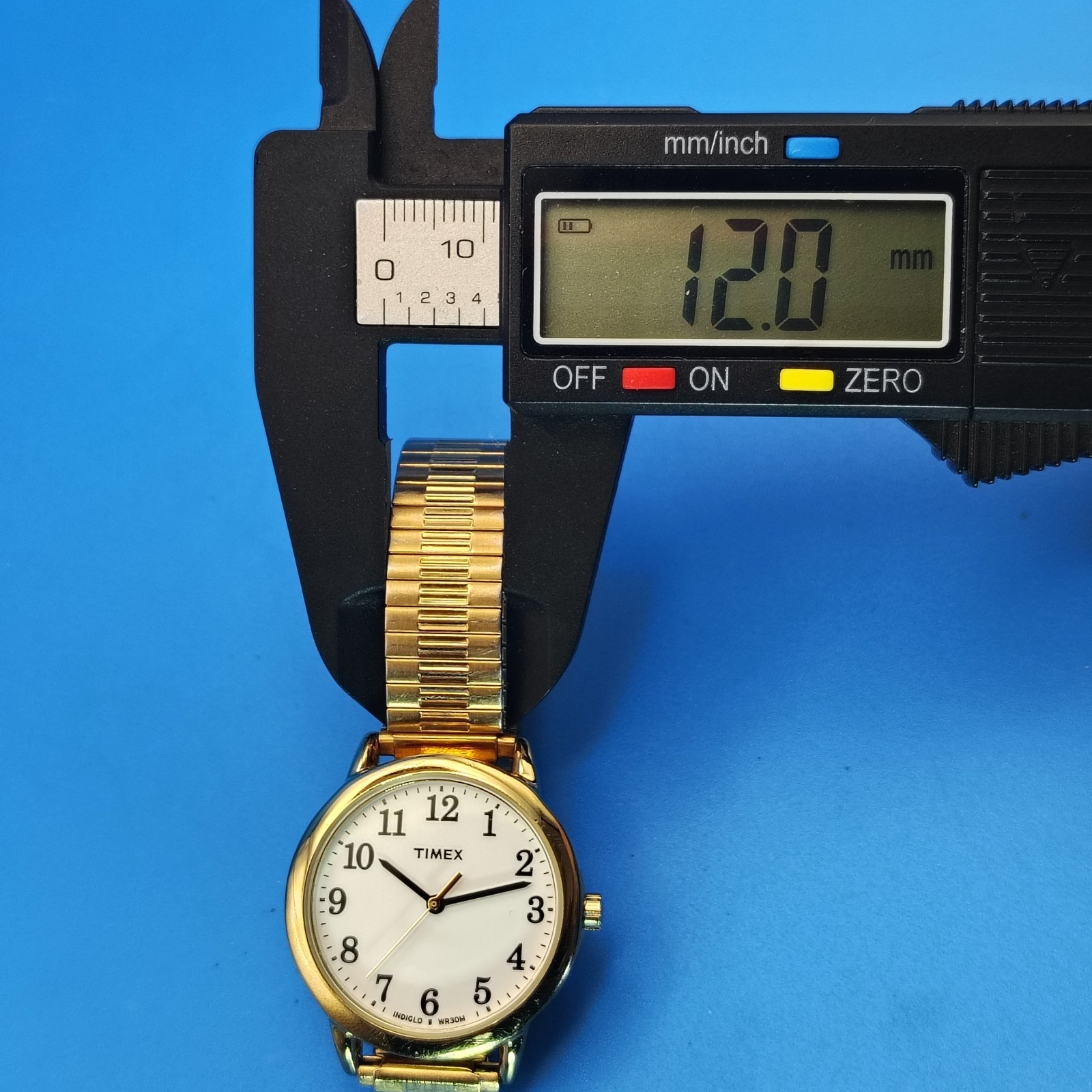 Vintage 2015 Timex Easy Reader Indiglo 30mm Women’s Quartz Dress Watch Near Mint