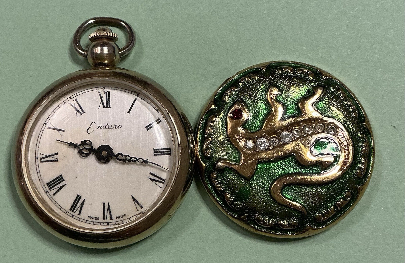Vintage Ladies Endura Pendant Watch Gecko On Back With White And Red Stone A1046