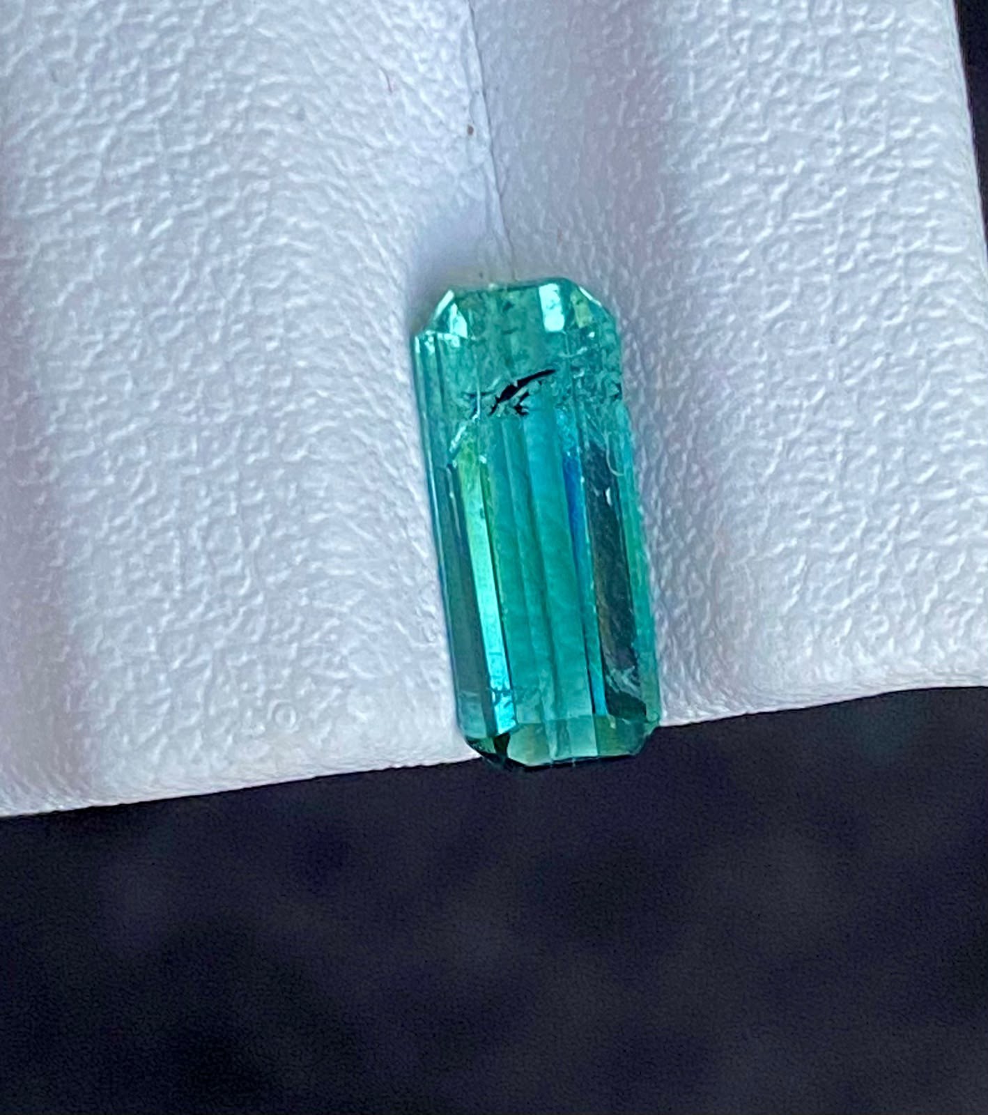 1.25 Carats Natural Indicolite Tourmaline Losse Gemstone Afghanistan.