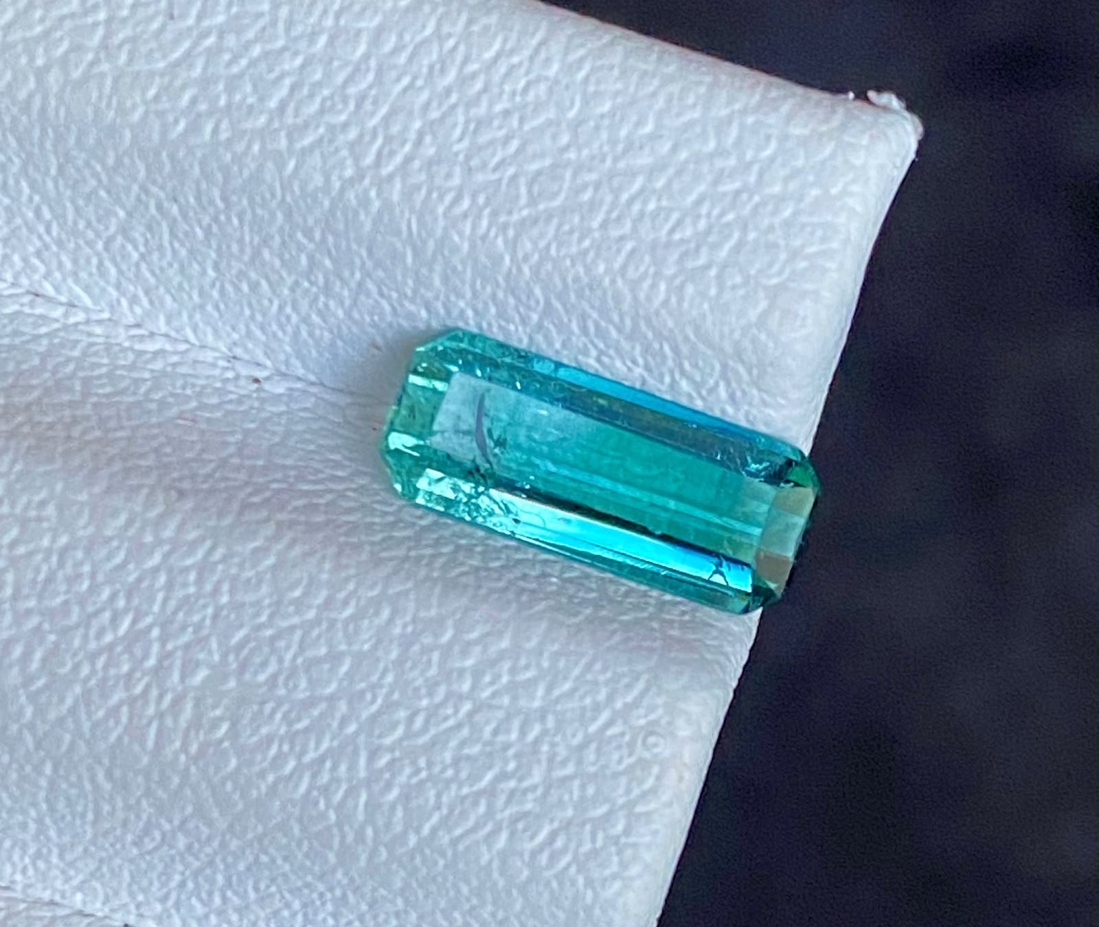 1.25 Carats Natural Indicolite Tourmaline Losse Gemstone Afghanistan.