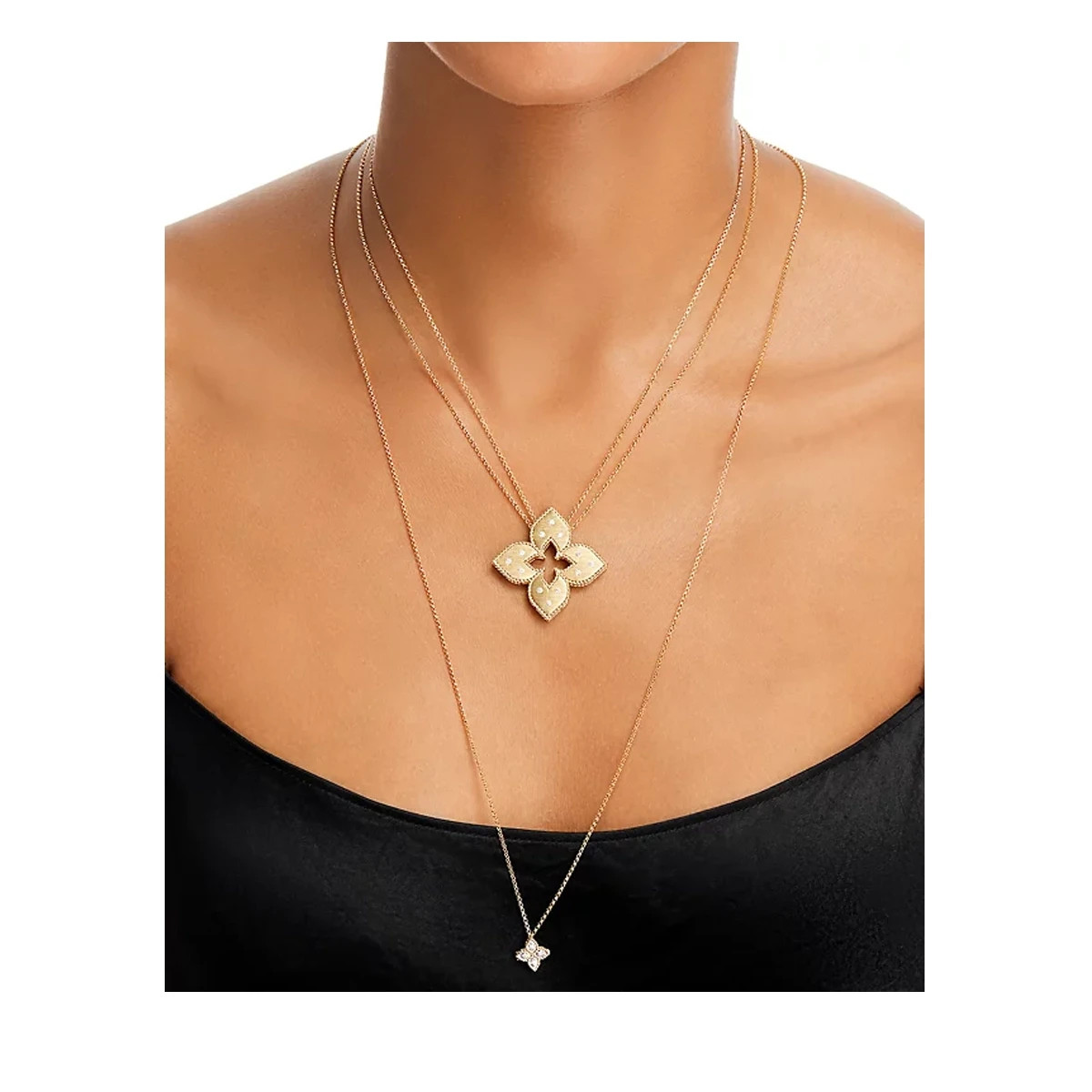 ROBERTO COIN 18K Yellow Gold Venetian Princess Diamond Pendant Necklace.