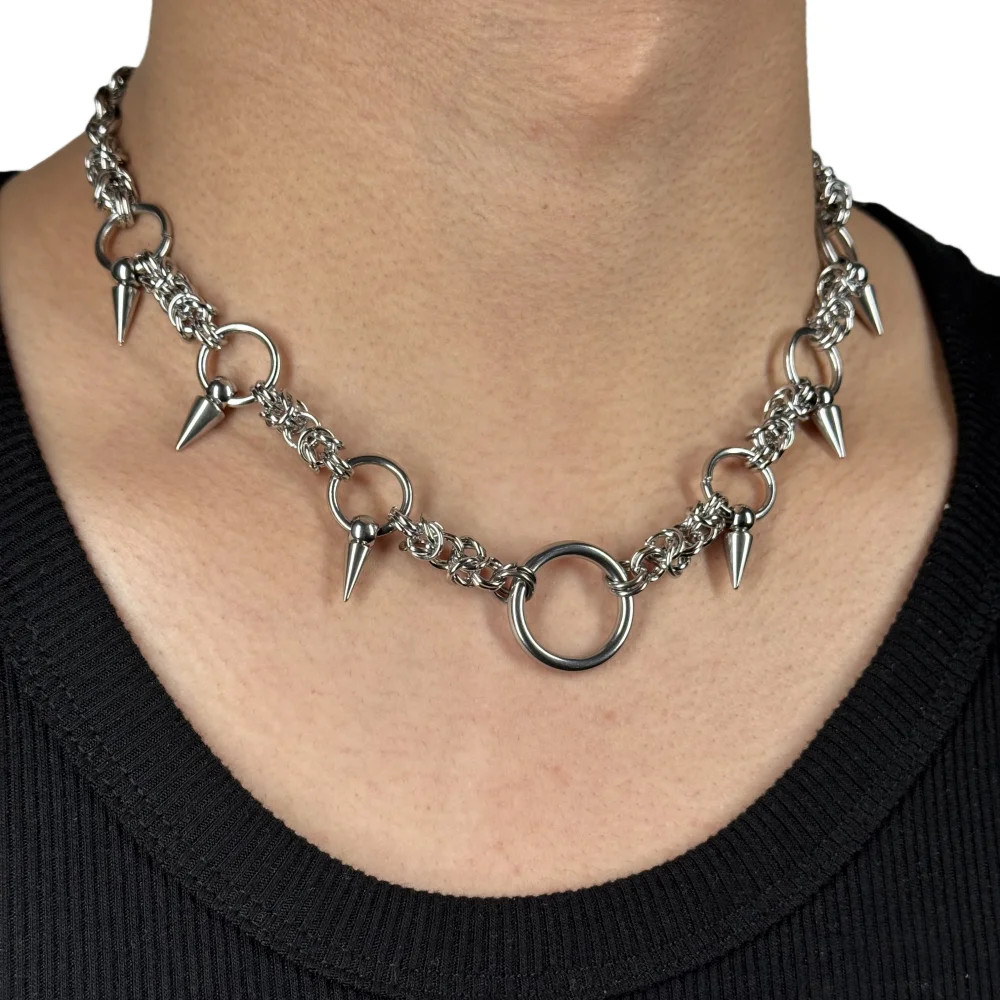Punk Gothic Studded Rivet Spikes Necklace Vintage Choker Hip Hop Necklace Titani