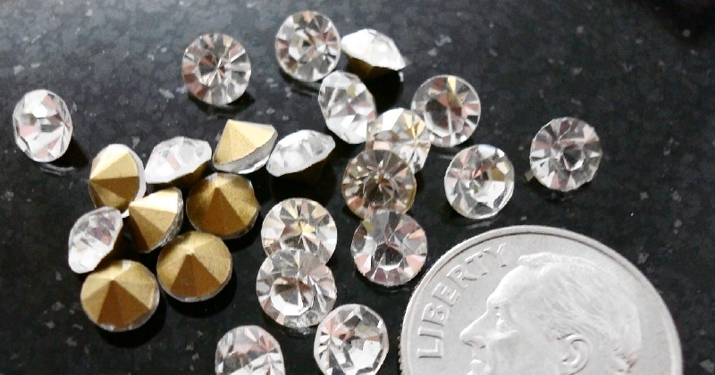 25 Piece crystal rhinestones tin cuts high quality 5mmx3.3mm foil backed misc010