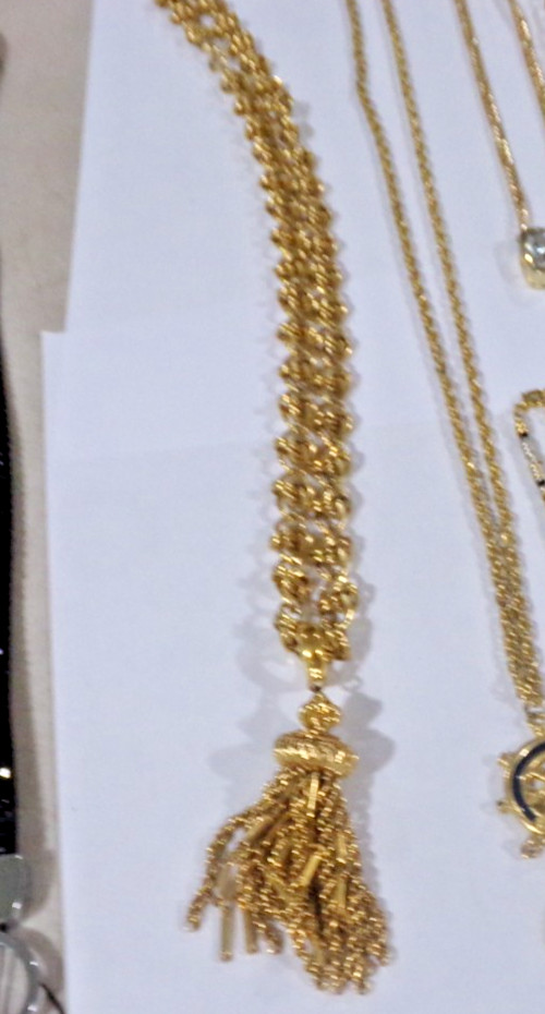 Vintage MIXED JEWELRY LOT – fashion jewelry ready to wear (not junk) as picture