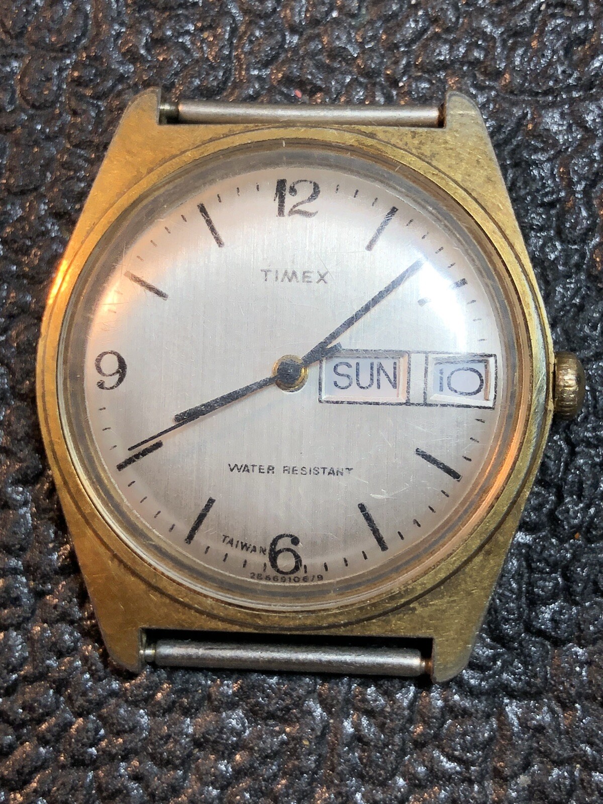 Vintage Timex Great Britain Men’s Mechanical Watch 34mm For Repair Runs