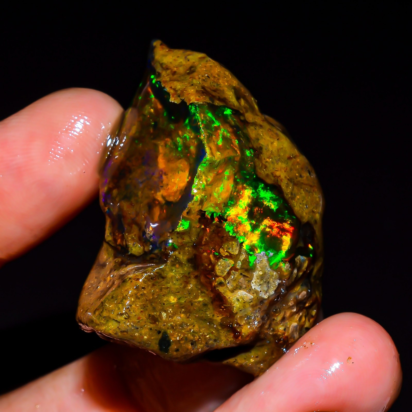 77.50 Ct Fire Opal Ethiopian Natural Oil Rough Gemstone For Jewelry 36x27x17 mm