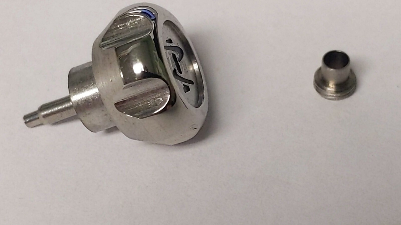 Invicta CrownS/S WHITE/SILVER with black logo screwdown 12mm with tube, NEW