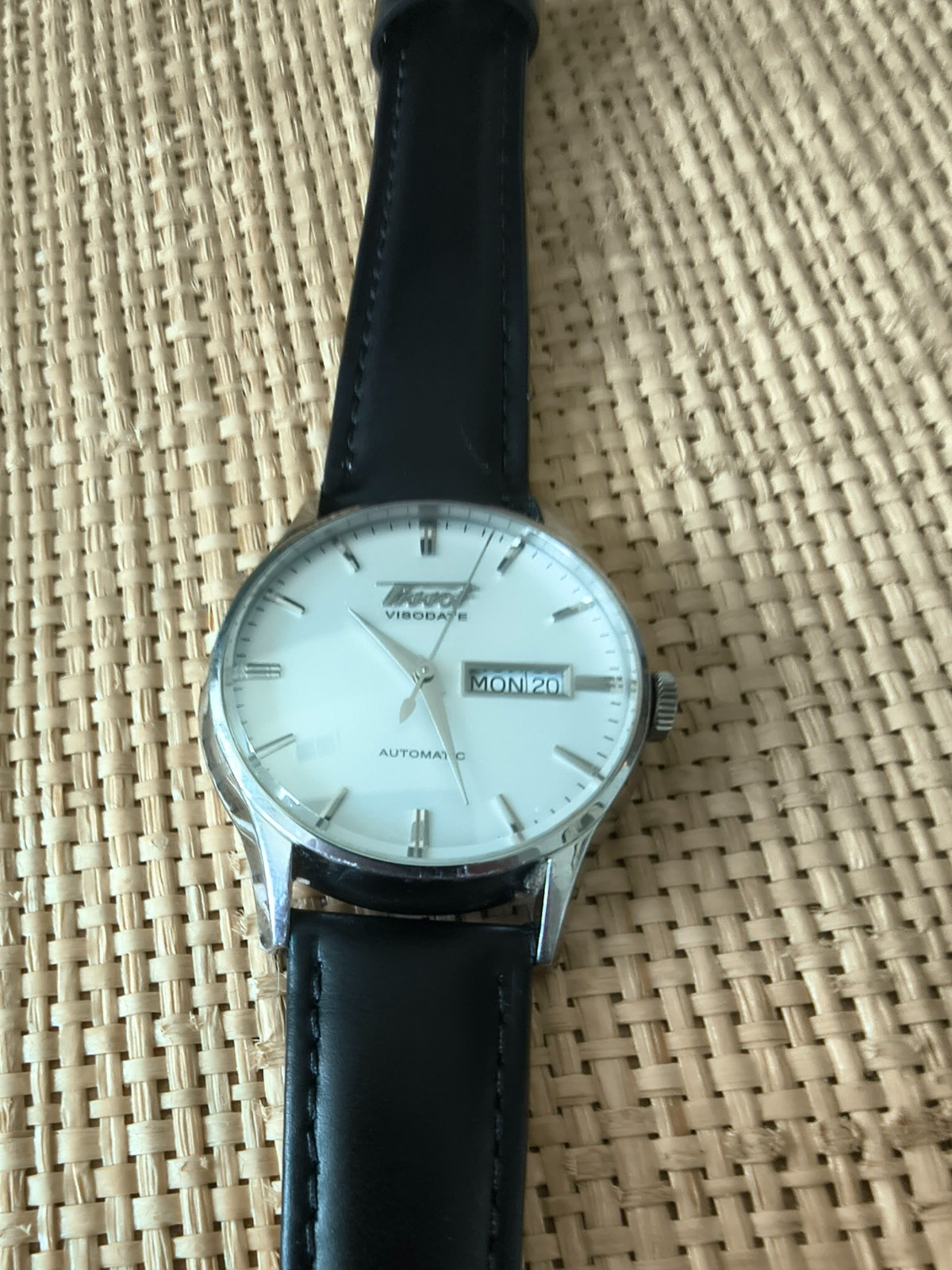 TISSOT VISODATE AUTOMATIC 40mm WATCH WHITE/SILVER DIAL USA-based seller