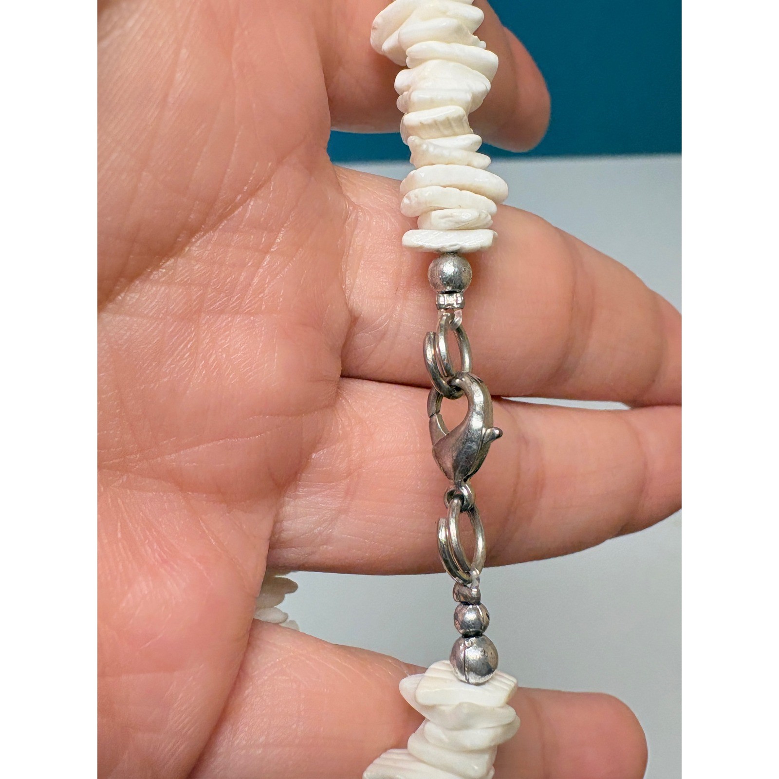 White Puka Shell Chip Bracelet Silver Tone Lobster Clasp Beach Coastal 7.5 Inch