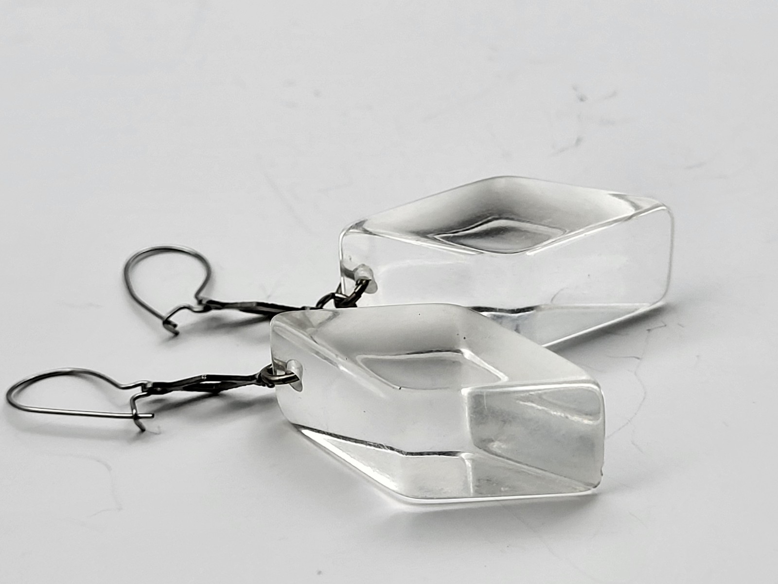 Stunning vintage lucite ice dangle earrings elegant bridal jewelry unsigned drag