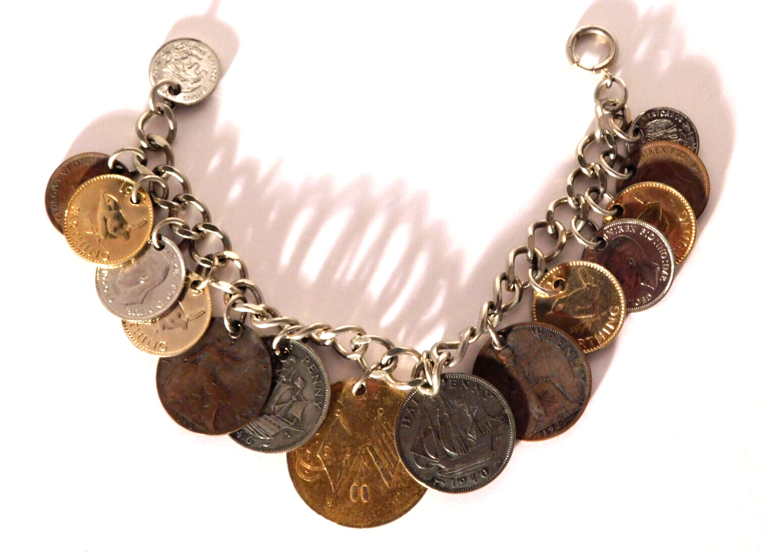 Vtg. Great Britain Coin Charm Bracelet 1940’s 7 1/2″