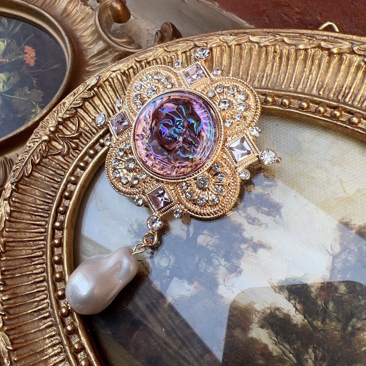 10pcs Vintage Pearl Brooch Royal Court Gem Pin Luxury Coat Badge Jewelry Gift