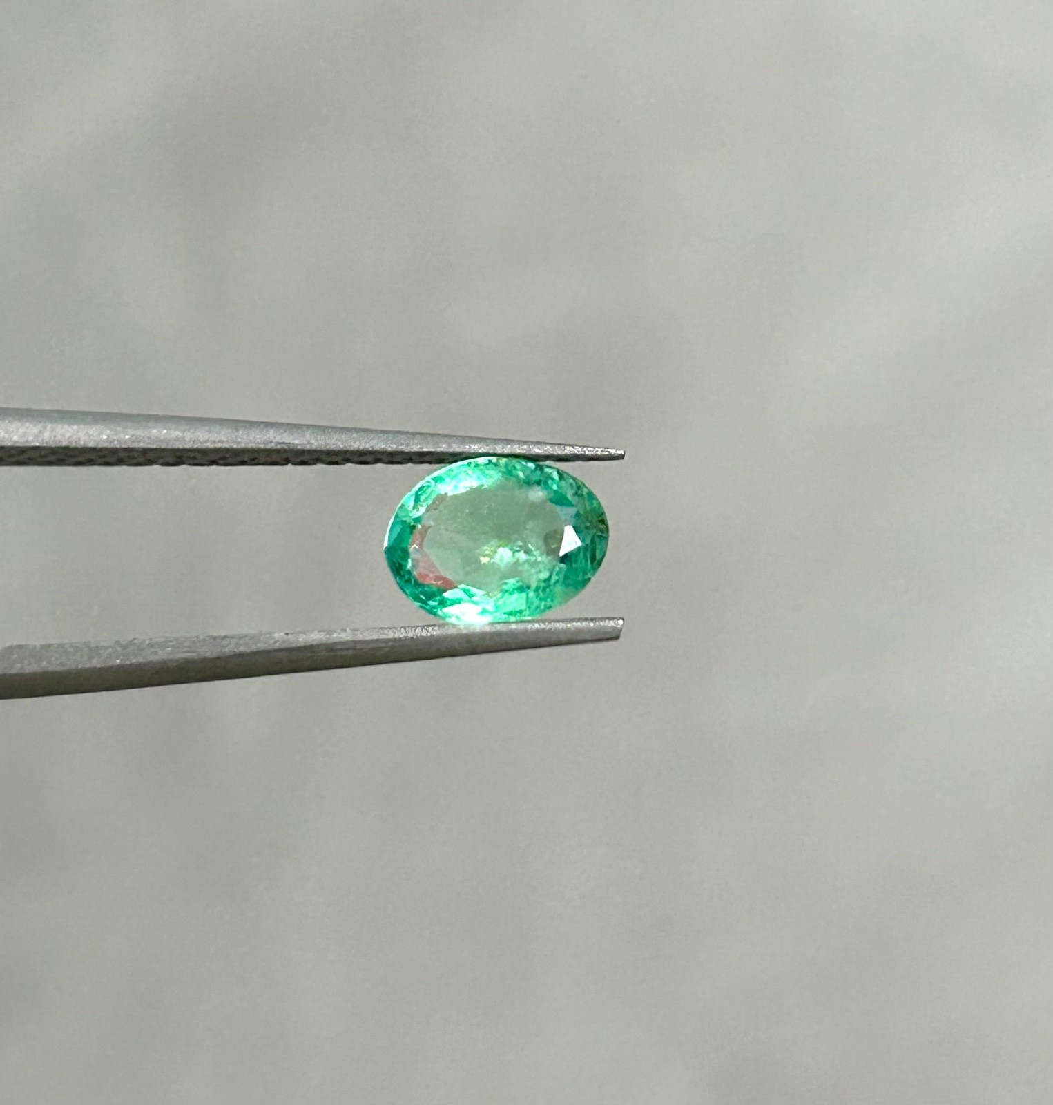 Natural Emerald 0.60 Carats 6.4×4.9×2.7 MM Medium Good quality Luster Gemstone