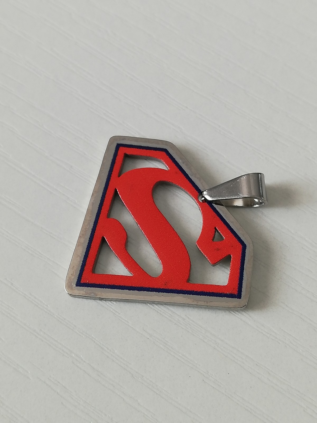 316L Stainless Steel Superman Pendant Necklace Superhero Red Logo New.