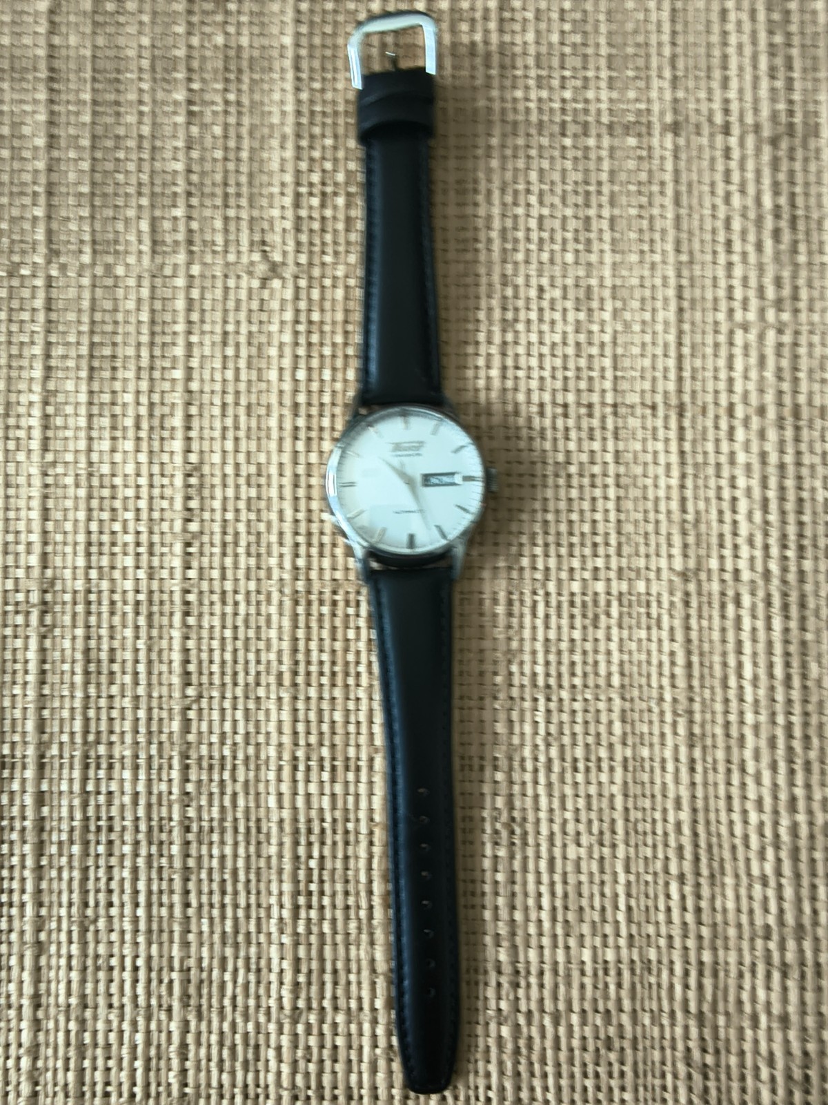 TISSOT VISODATE AUTOMATIC 40mm WATCH WHITE/SILVER DIAL USA-based seller