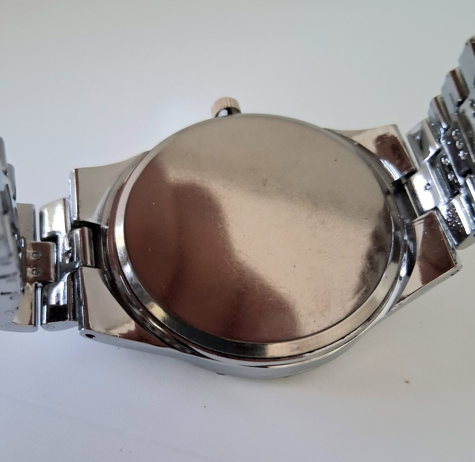 New Men’s Ruby Red Paved Fashion Date Watch