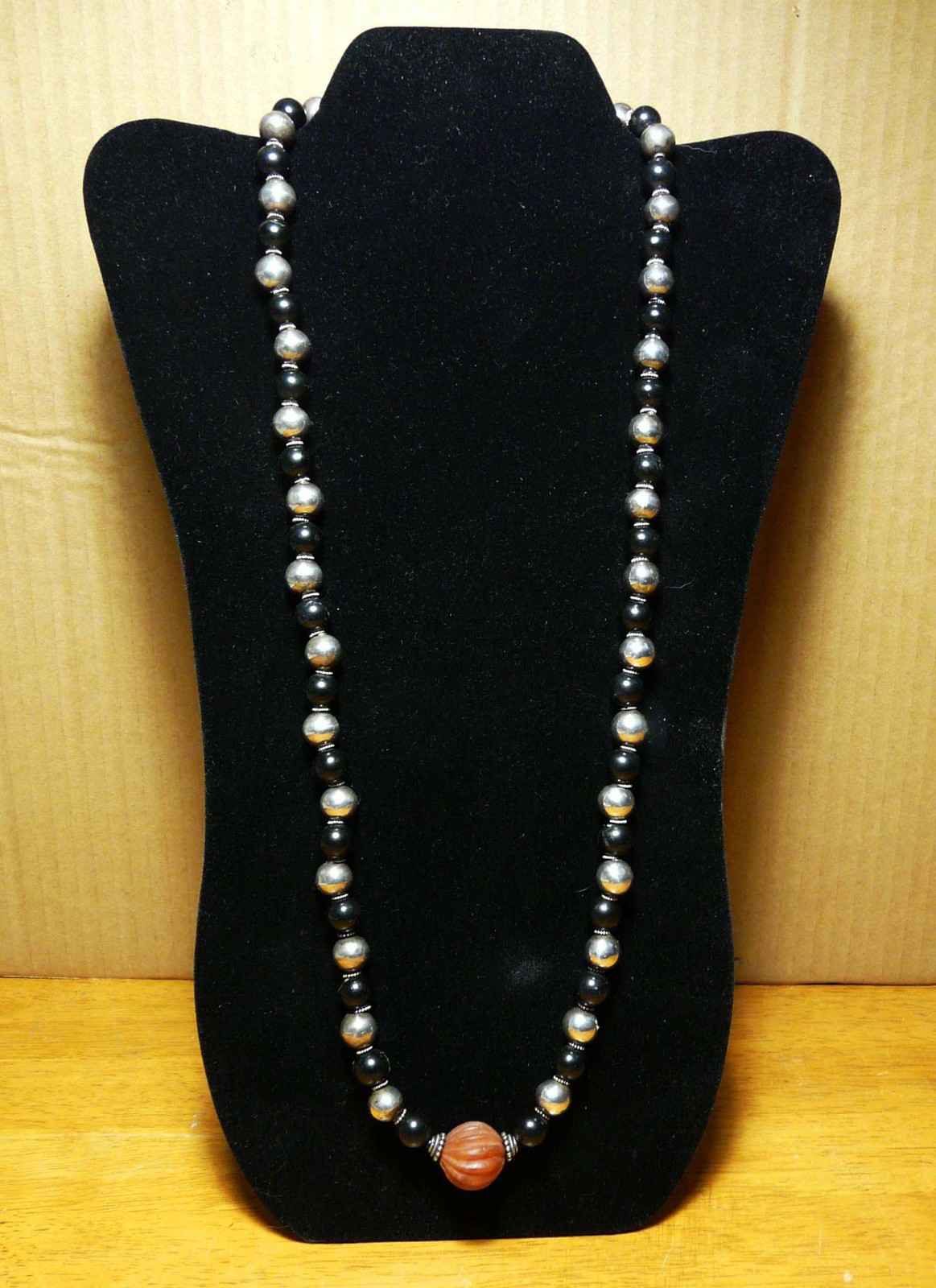 TRIBAL SIVER & BLACK AGATE & CARNELIAN CENTER BEAD_7 STRAND WIRE_30 IN NECKLACE