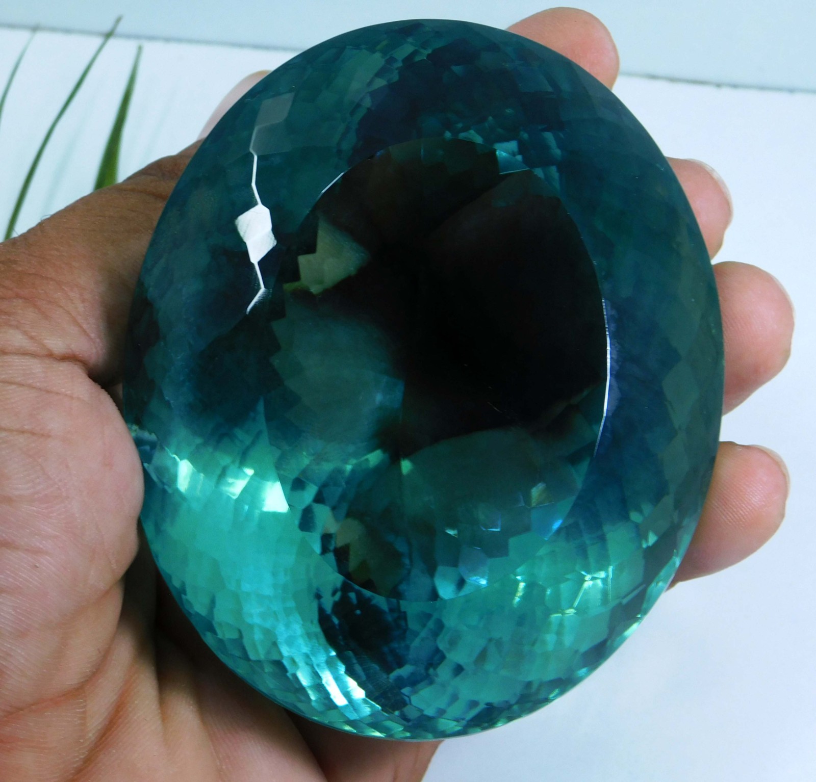 Certified 1544.60 Ct Natural Brazilian Blue Aquamarine Oval Cut AAA+ Gemstone