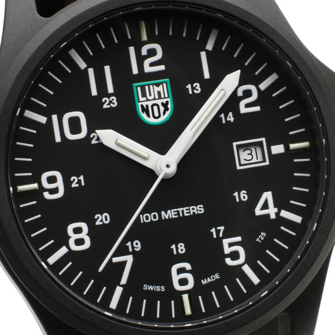 Luminox X2.2401 PATAGONIA CARBONOX 2400 Series 43mm black PU Men’s Watch NEW