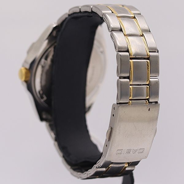 Condition Working Casio 1333 EF 200 QZ White Dial Day Date Men’s Wristwatch 2000