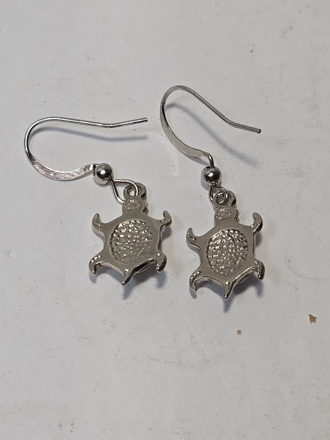 Vintage Sea Turtle Dangle Earrings Silver Toned Ocean Coastal