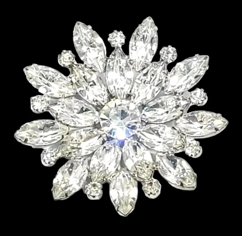 Stunning VTG Mid-Century Flower Crystal Rhinestone BROOCH PIN Rhodium-plated