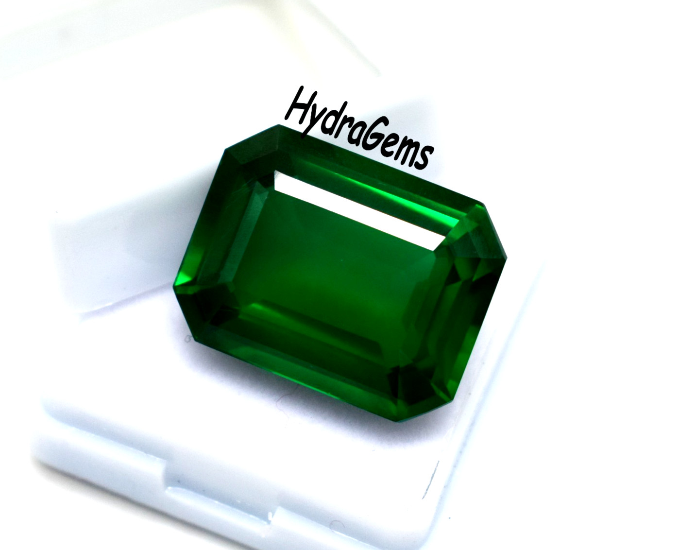 Certified 30 Ct Zambian Natural Vivid Green Emerald Cut Emerald Loose Gemstone