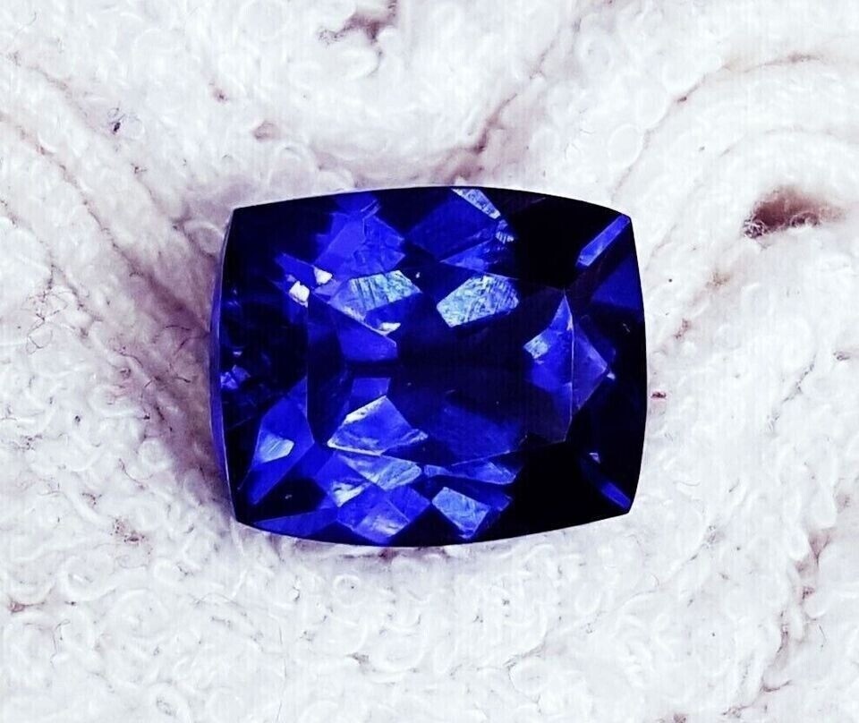Natural Blue Tanzanite Excellent Cushion Cut Certified 20 Ct Loose Gemstone