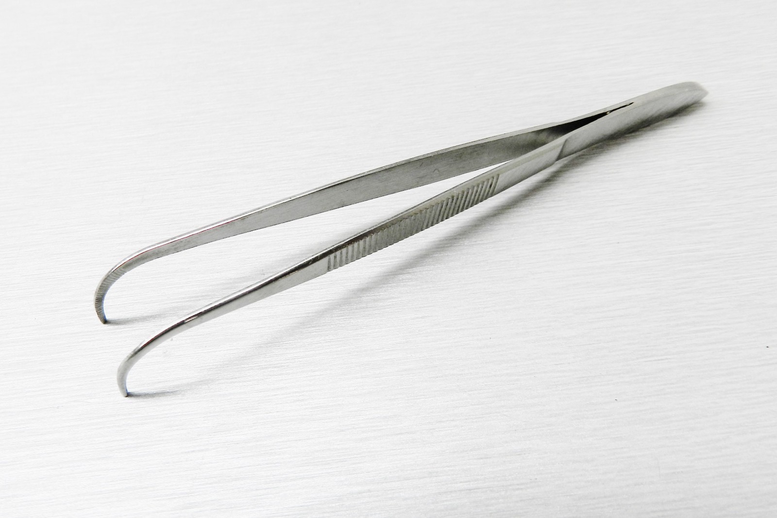 Fine Tip Curved Tweezers Mini Bent 3-3/4″ Jewelry Hobby Crafts Parts Handling…