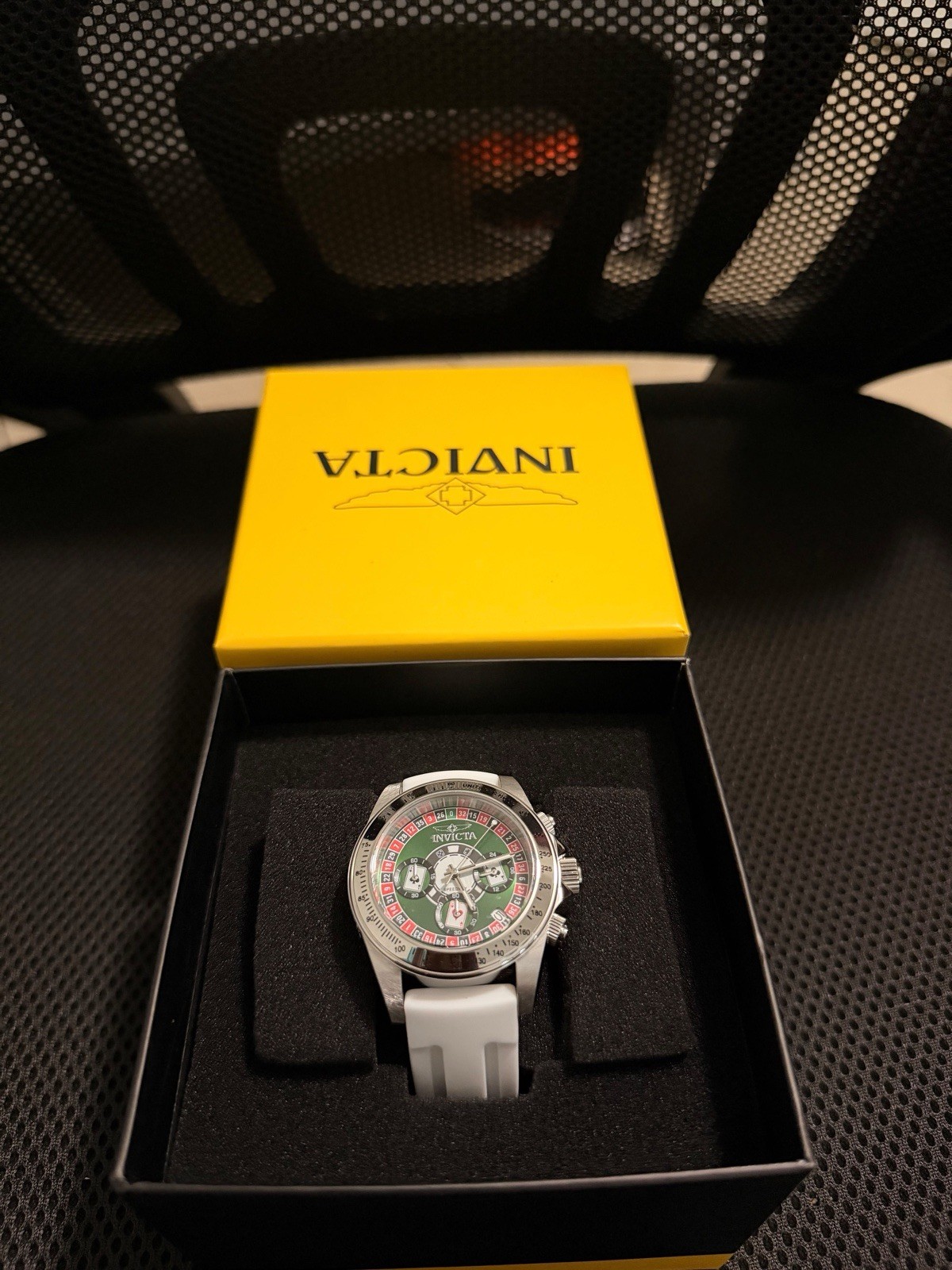 Invicta Speedway Men’s Quartz Chronograph 50mm Green Dial White Strap 100m w/Box