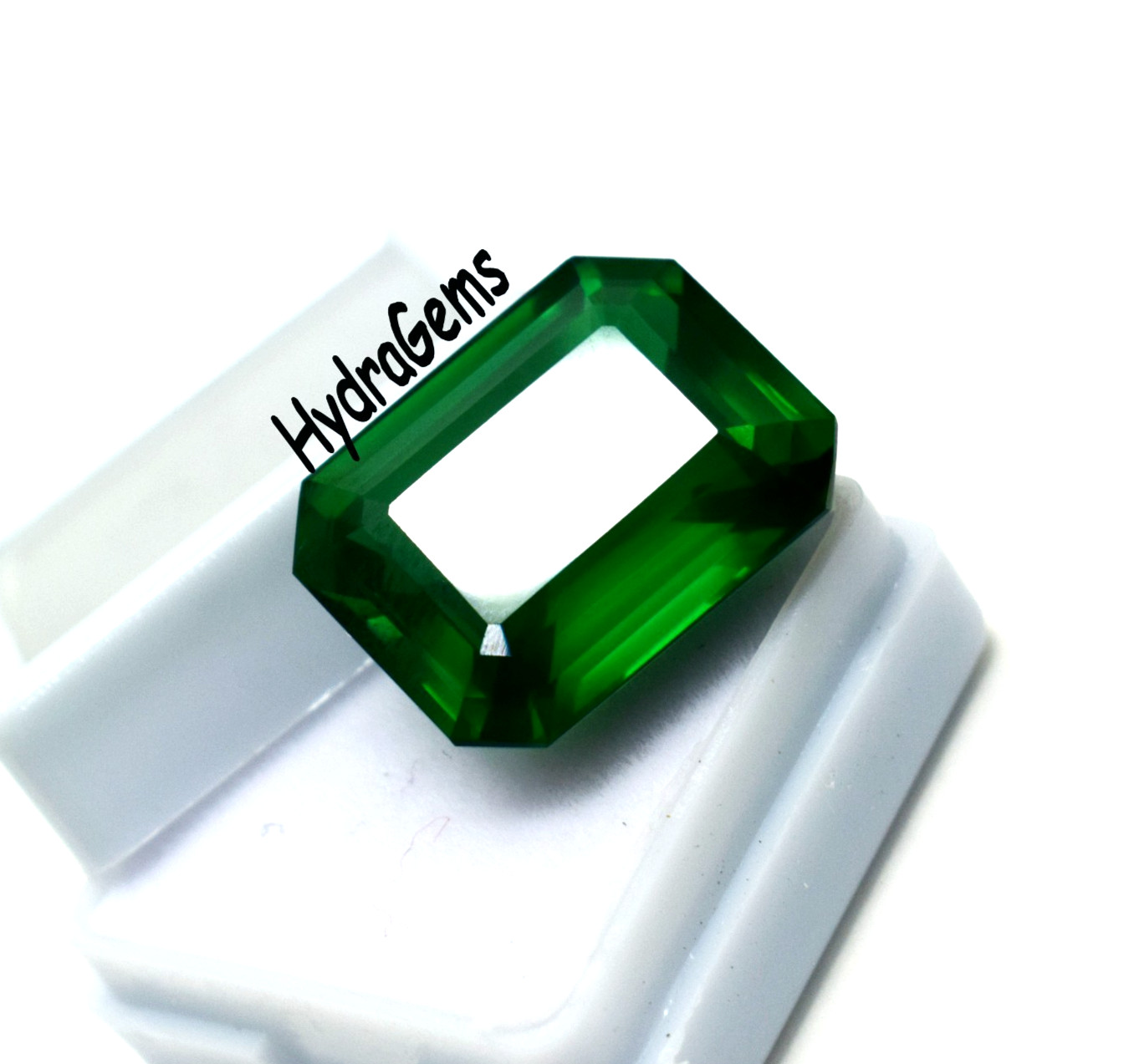 Certified 30 Ct Zambian Natural Vivid Green Emerald Cut Emerald Loose Gemstone