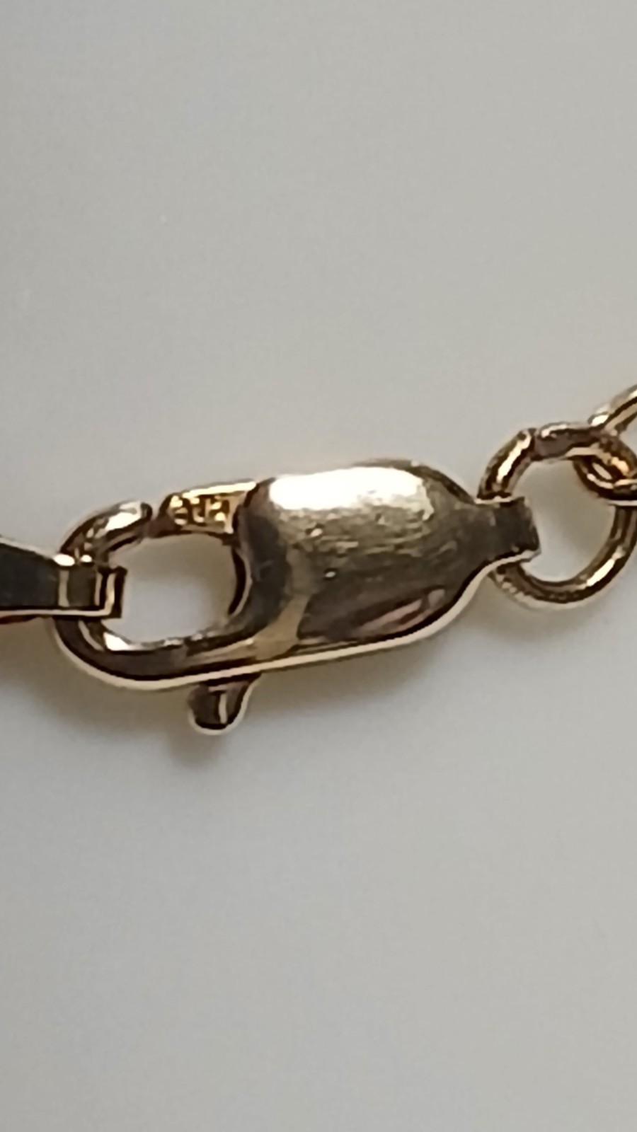 9ct Yellow Gold Bracelet.