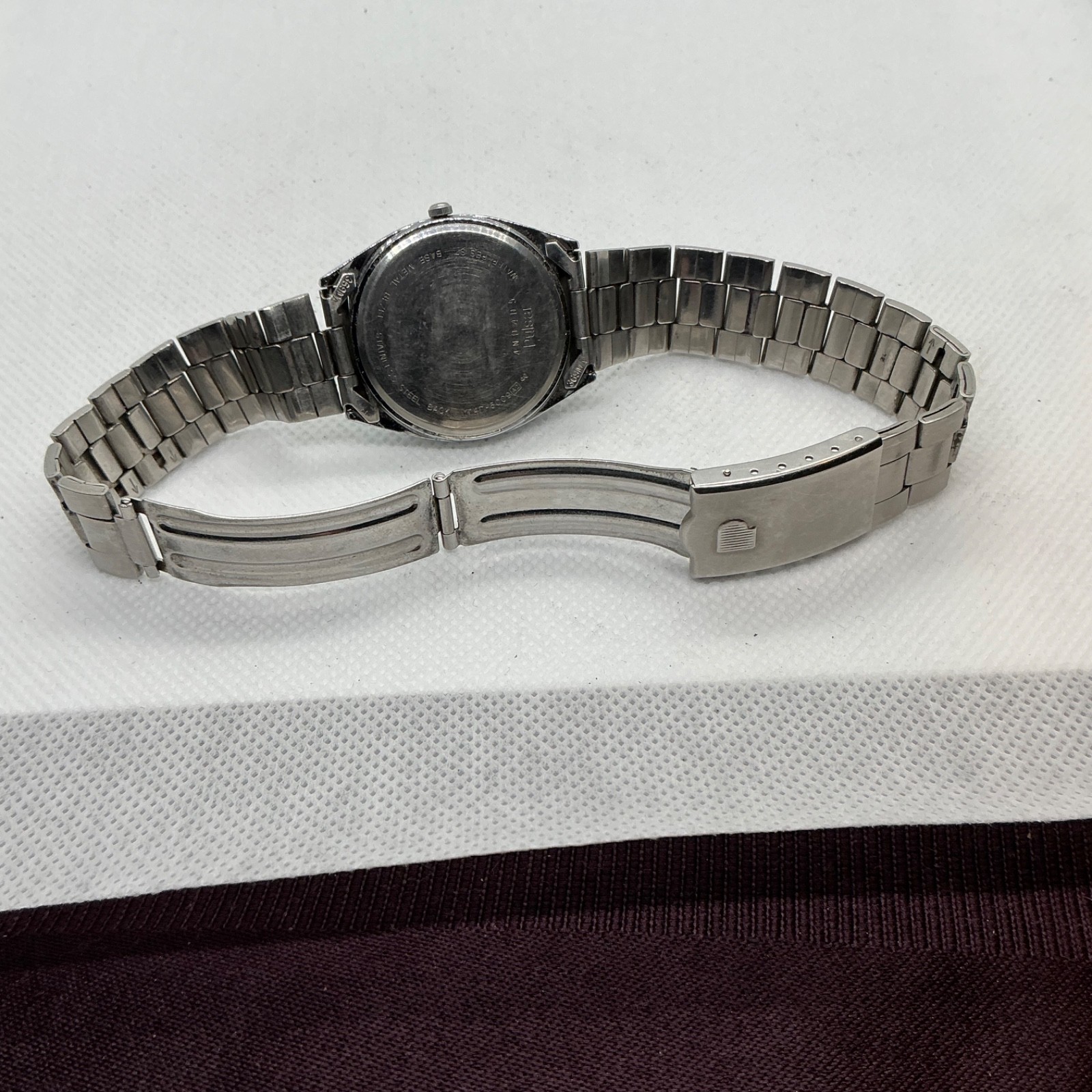 Vintage Pulsar by Seiko32MM Y147-5009 Fits 8 Wrist NEW BATTERY RUNS PERFECTLY