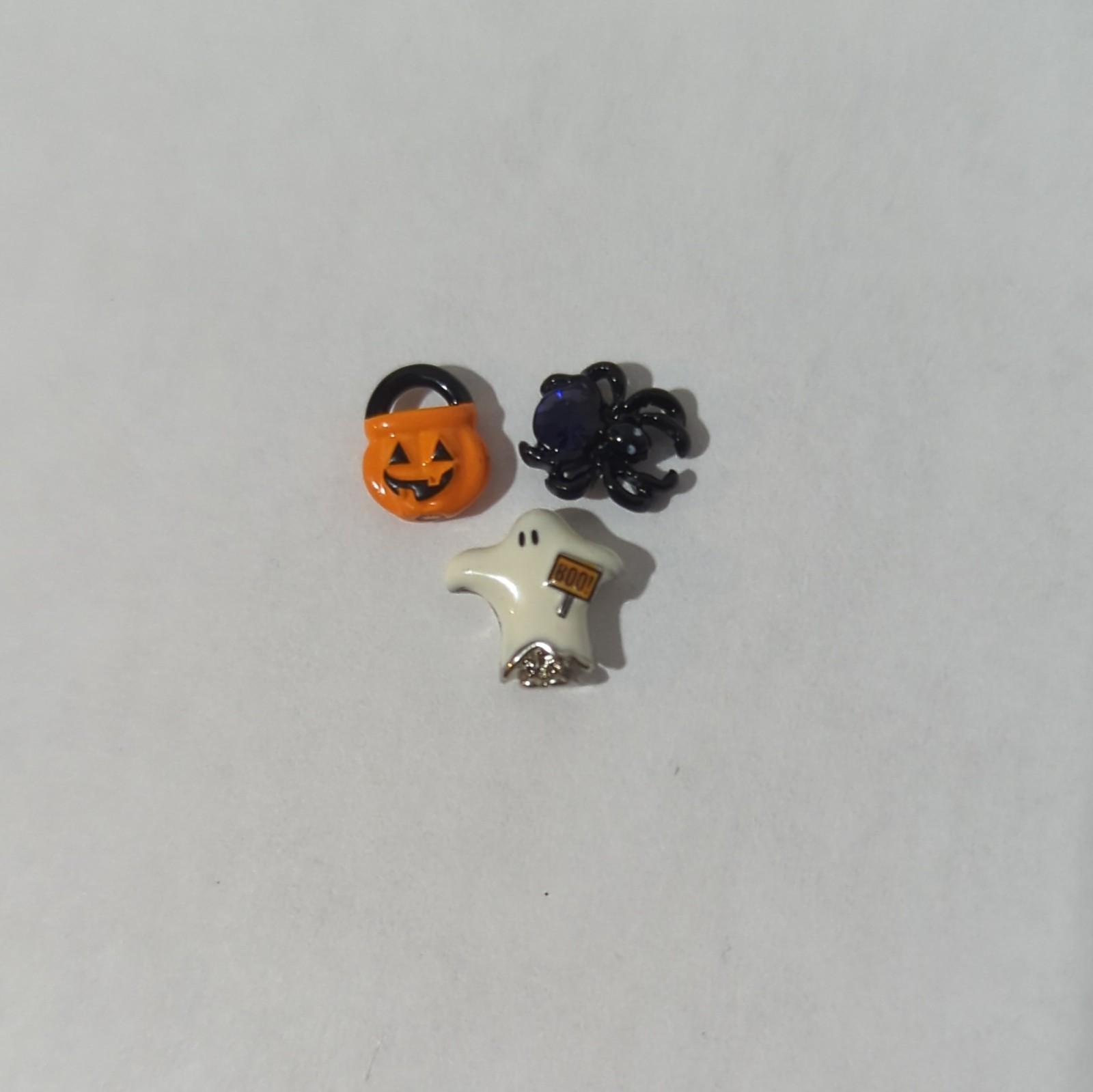 Origami Owl Silver Tone Round Locket Necklace Crystal Charm Halloween Adjustable