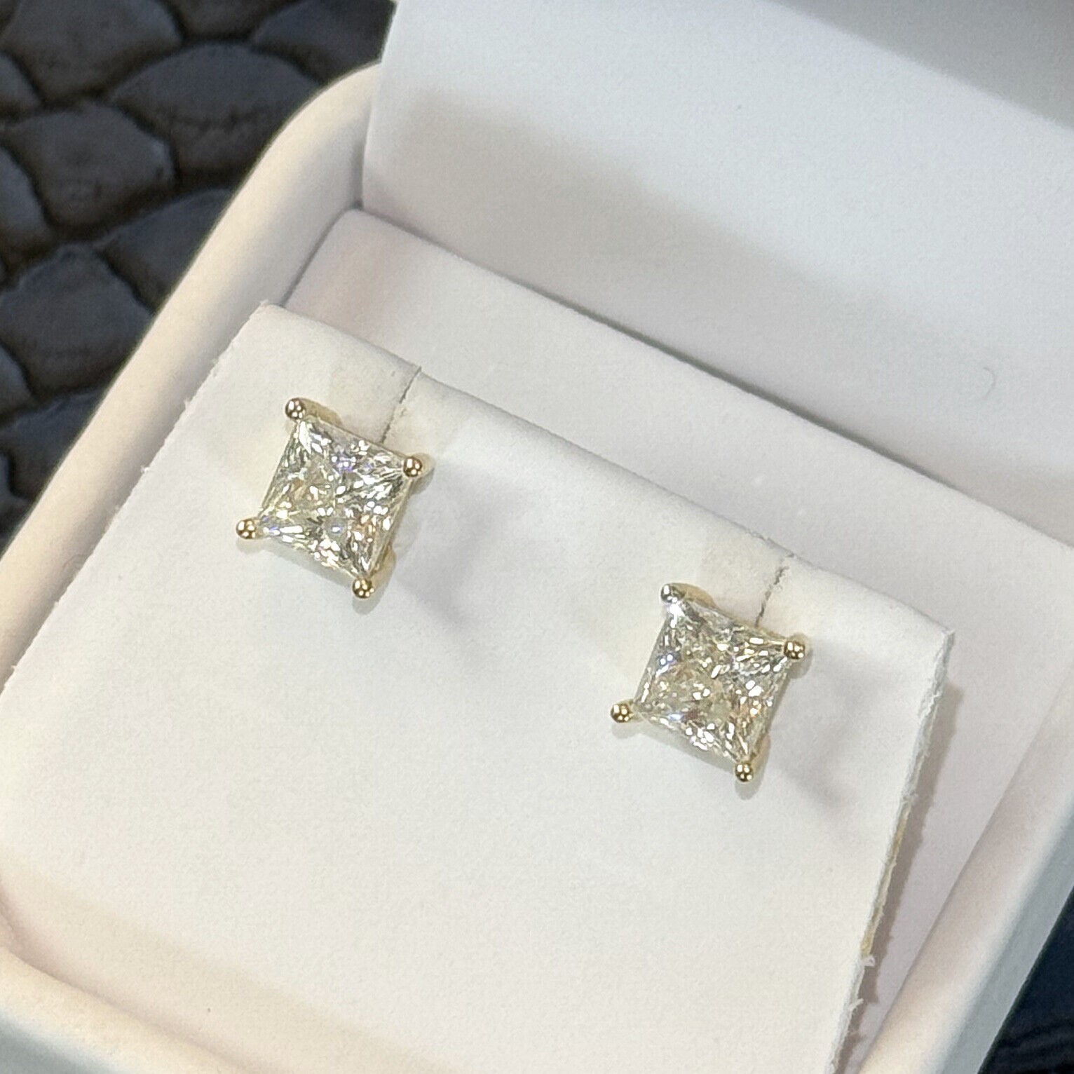 Certified VVS1 Princess Cut Moissanite Stud Earrings – 925 Silver or 14K Gold