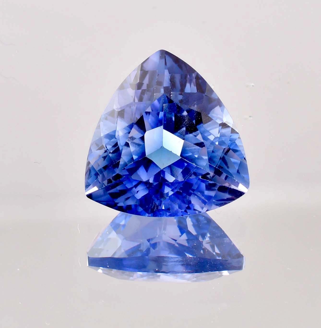 Natural Flawless 14 x 14 mm Ceylon Blue Sapphire Loose Gemstone (GIT Certified)