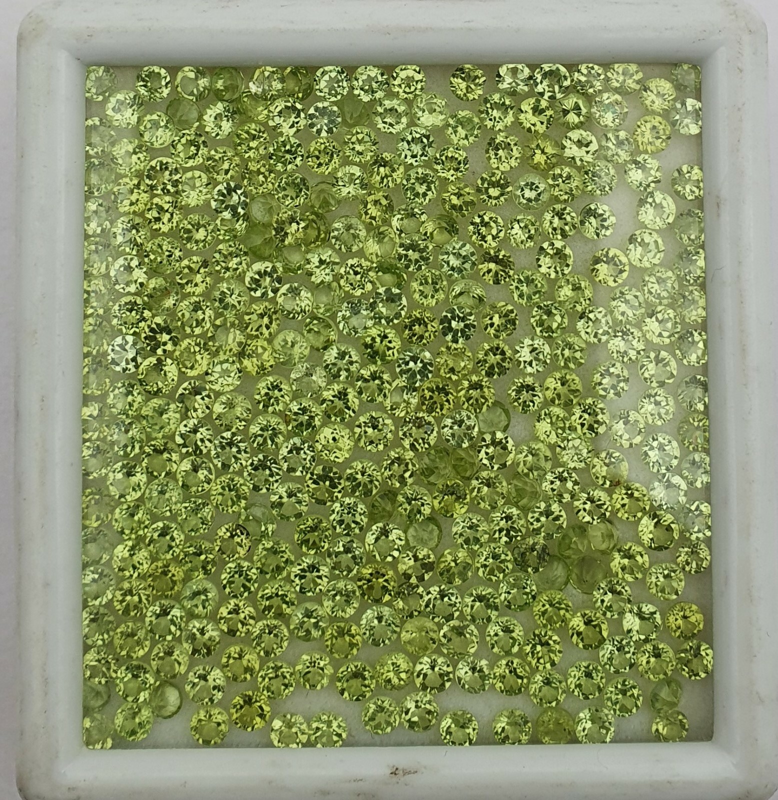 Natural Peridot Round Cut Loose Gemstone Lot 100 Pcs 3 MM