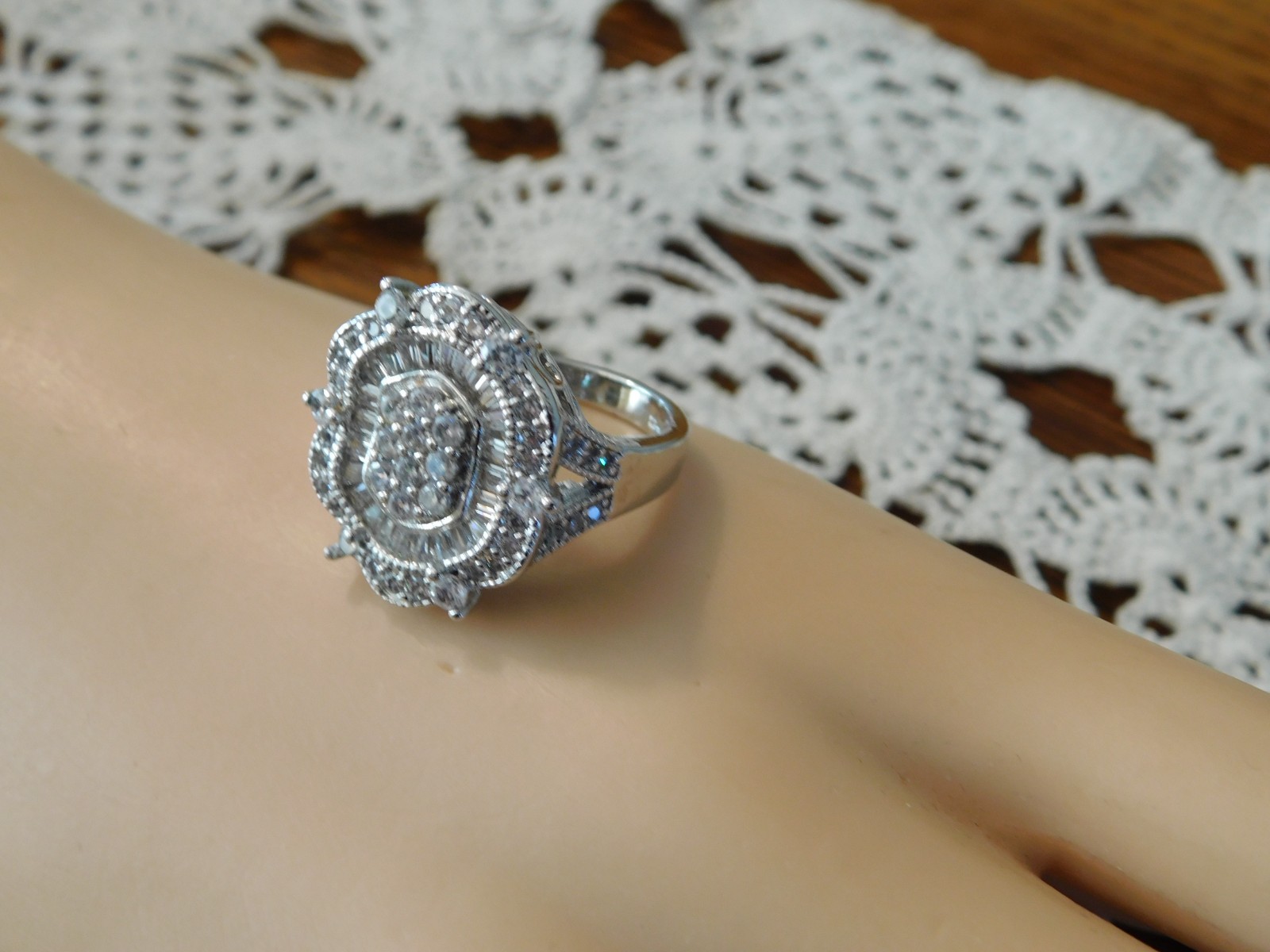 Sterling Silver Cubic Zirconia Statement Ring Size 7 Signed Canada 925